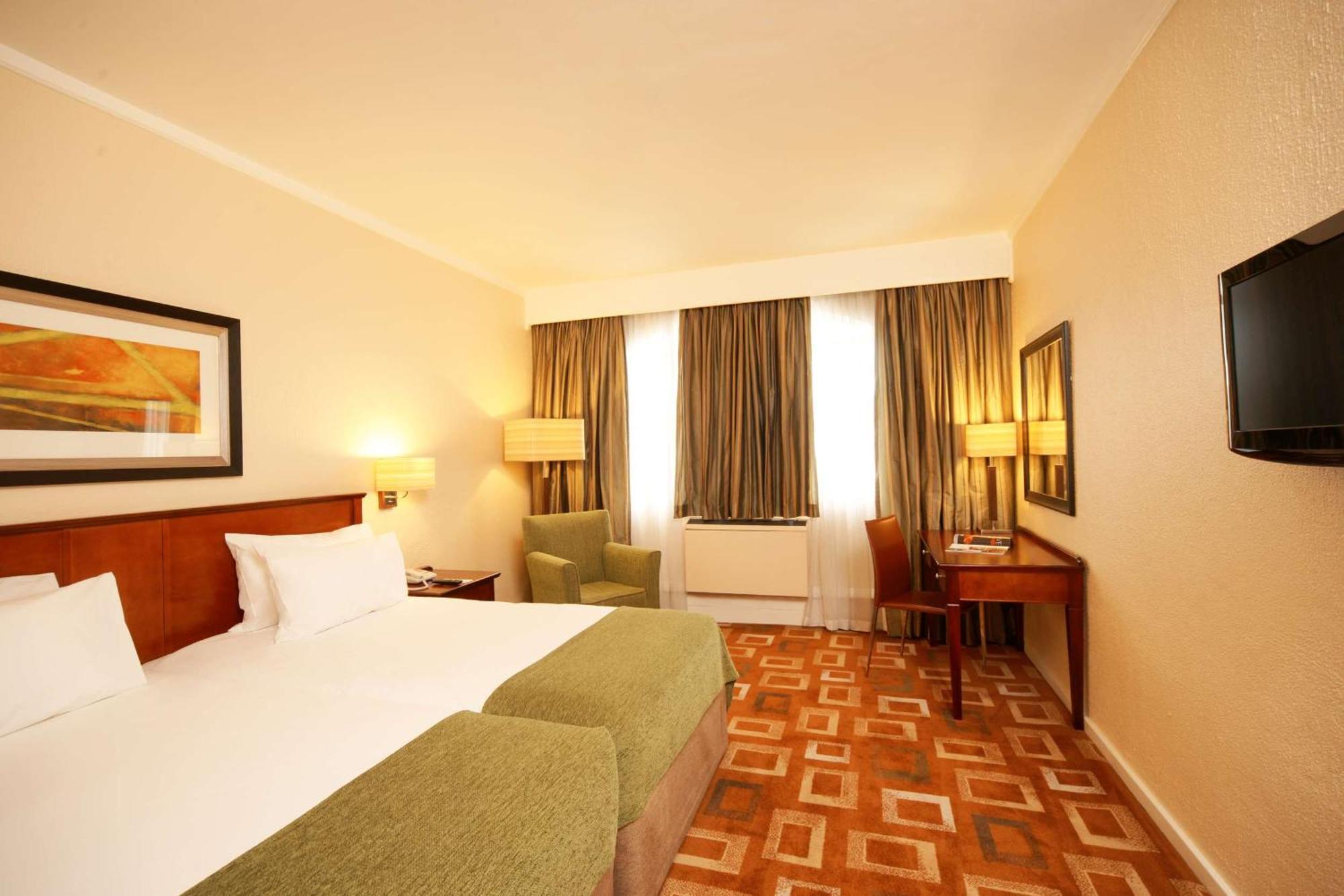 Garden Court Or Tambo International Airport Hotell Kempton Park Eksteriør bilde