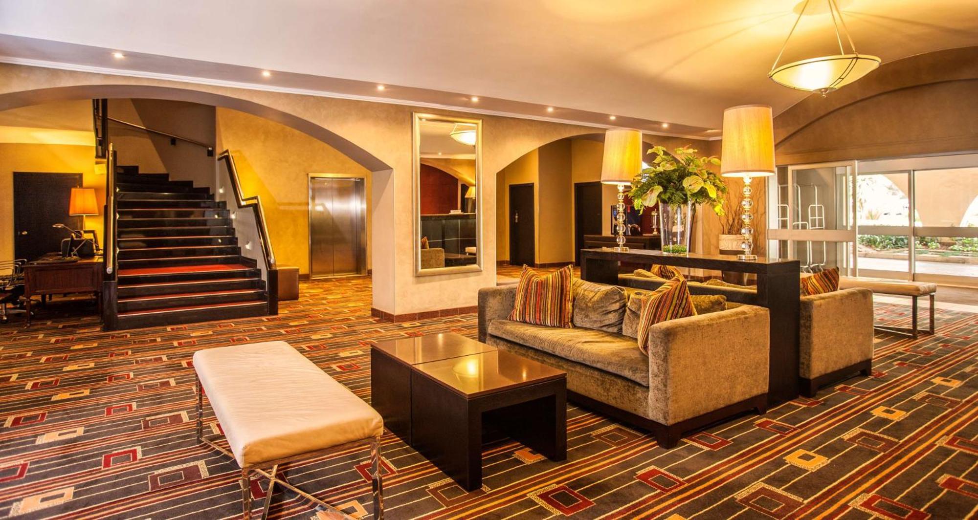 Garden Court Or Tambo International Airport Hotell Kempton Park Eksteriør bilde
