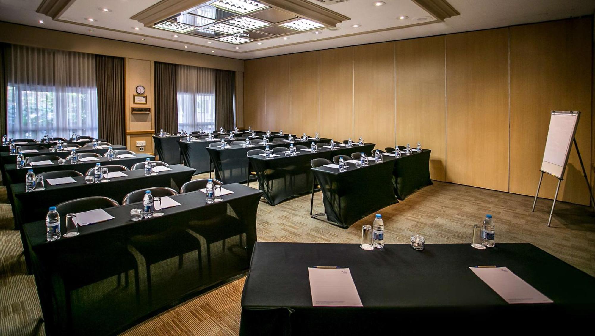 Garden Court Or Tambo International Airport Hotell Kempton Park Eksteriør bilde