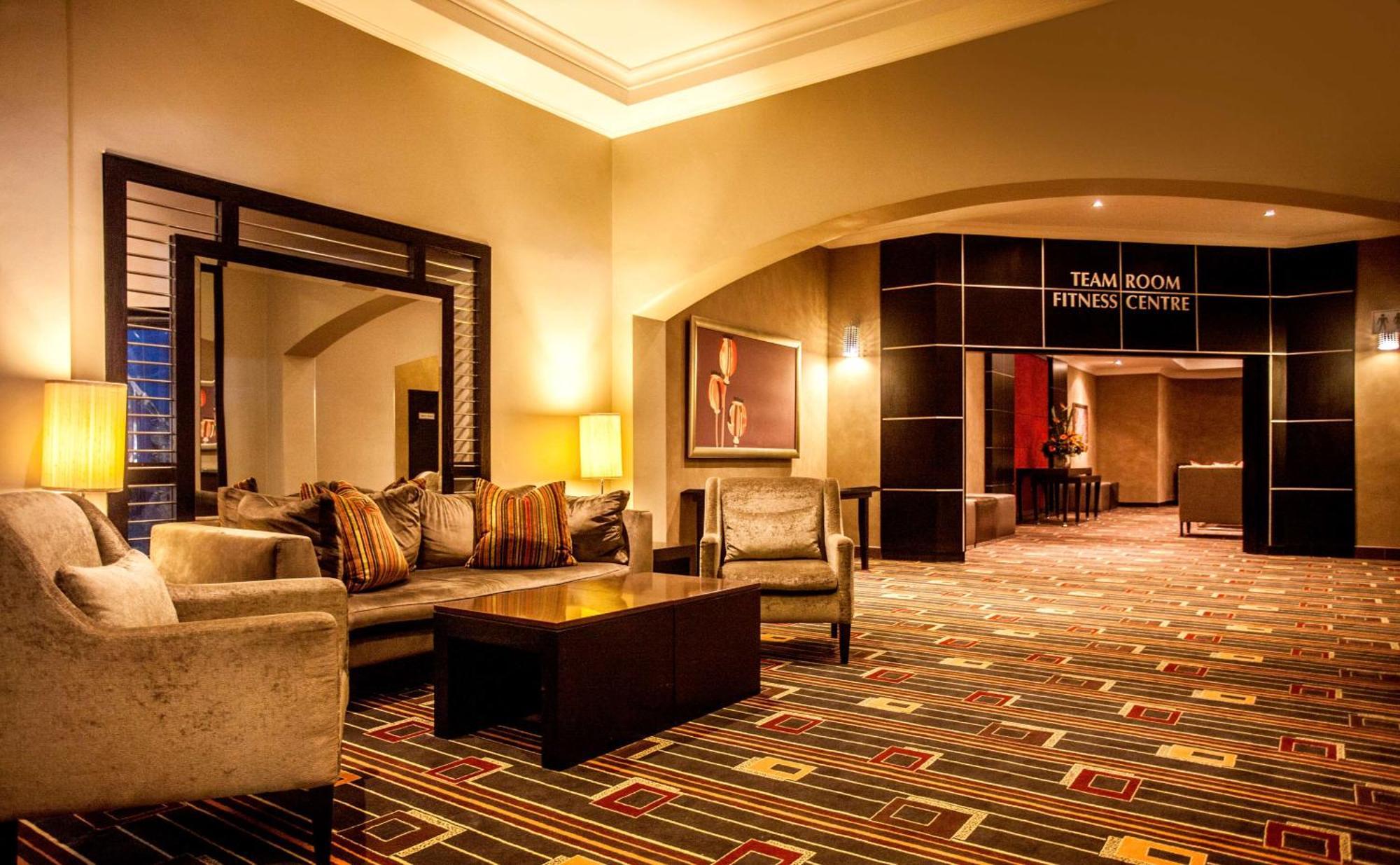 Garden Court Or Tambo International Airport Hotell Kempton Park Eksteriør bilde