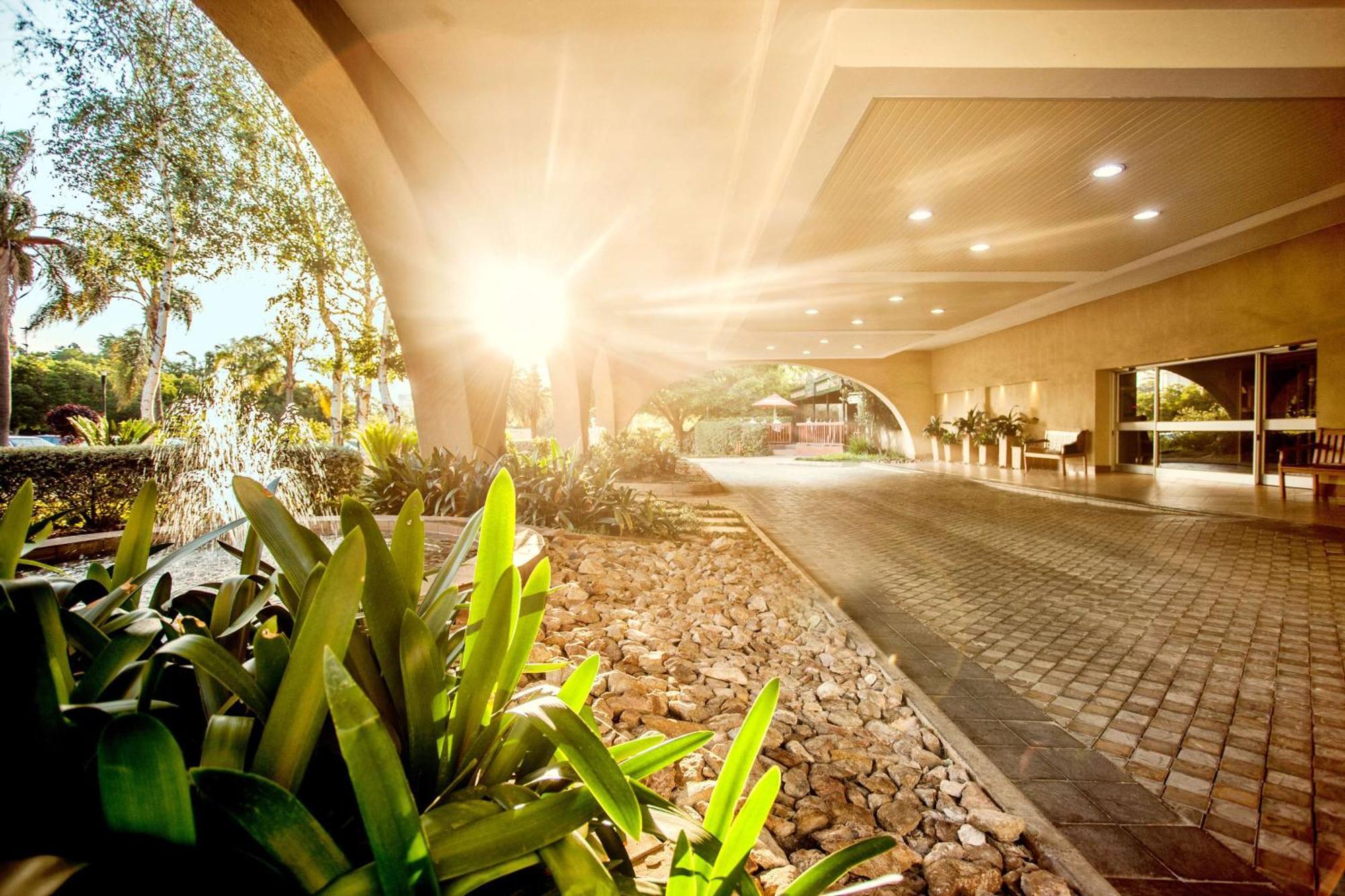 Garden Court Or Tambo International Airport Hotell Kempton Park Eksteriør bilde
