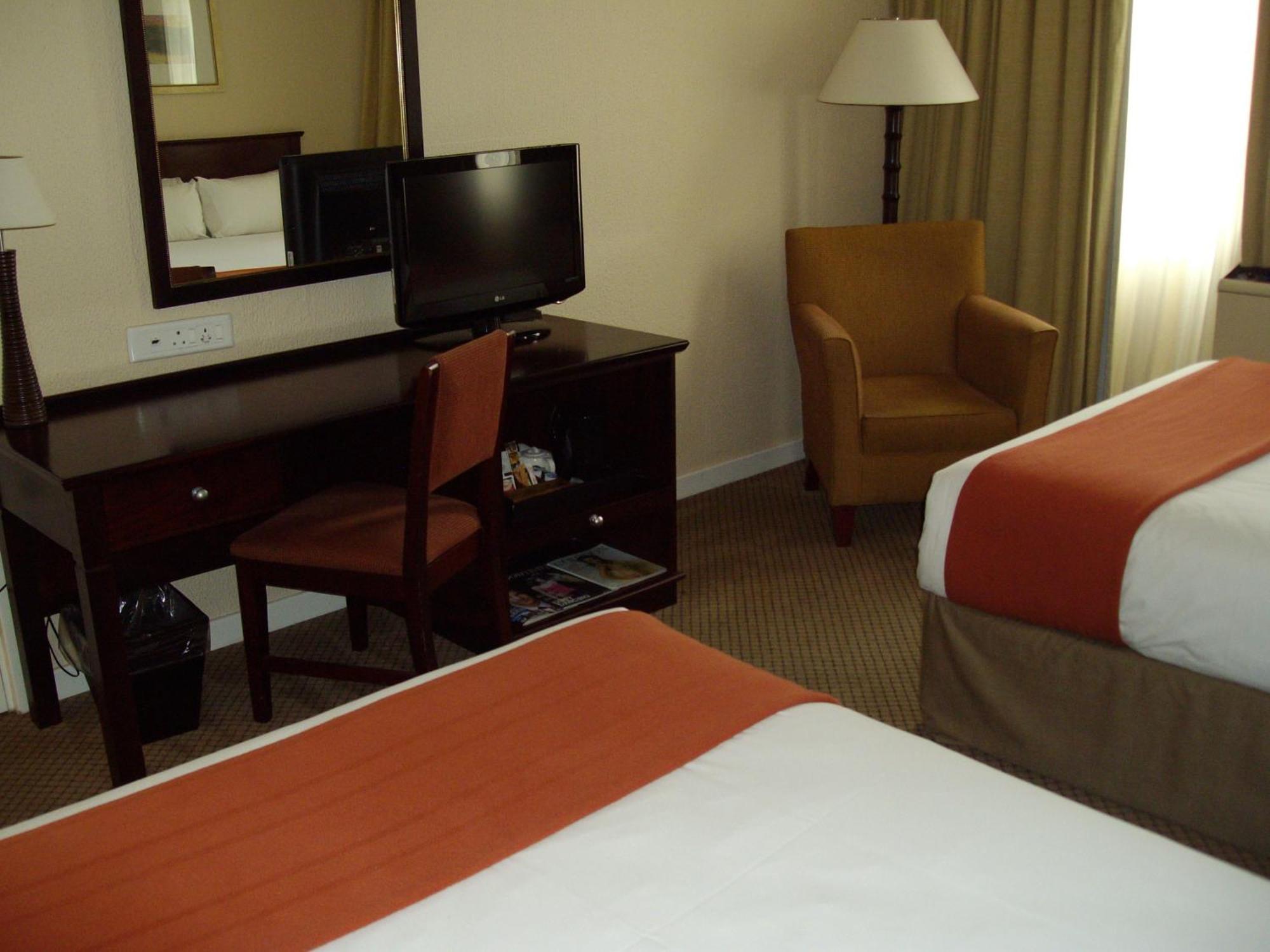 Garden Court Or Tambo International Airport Hotell Kempton Park Eksteriør bilde