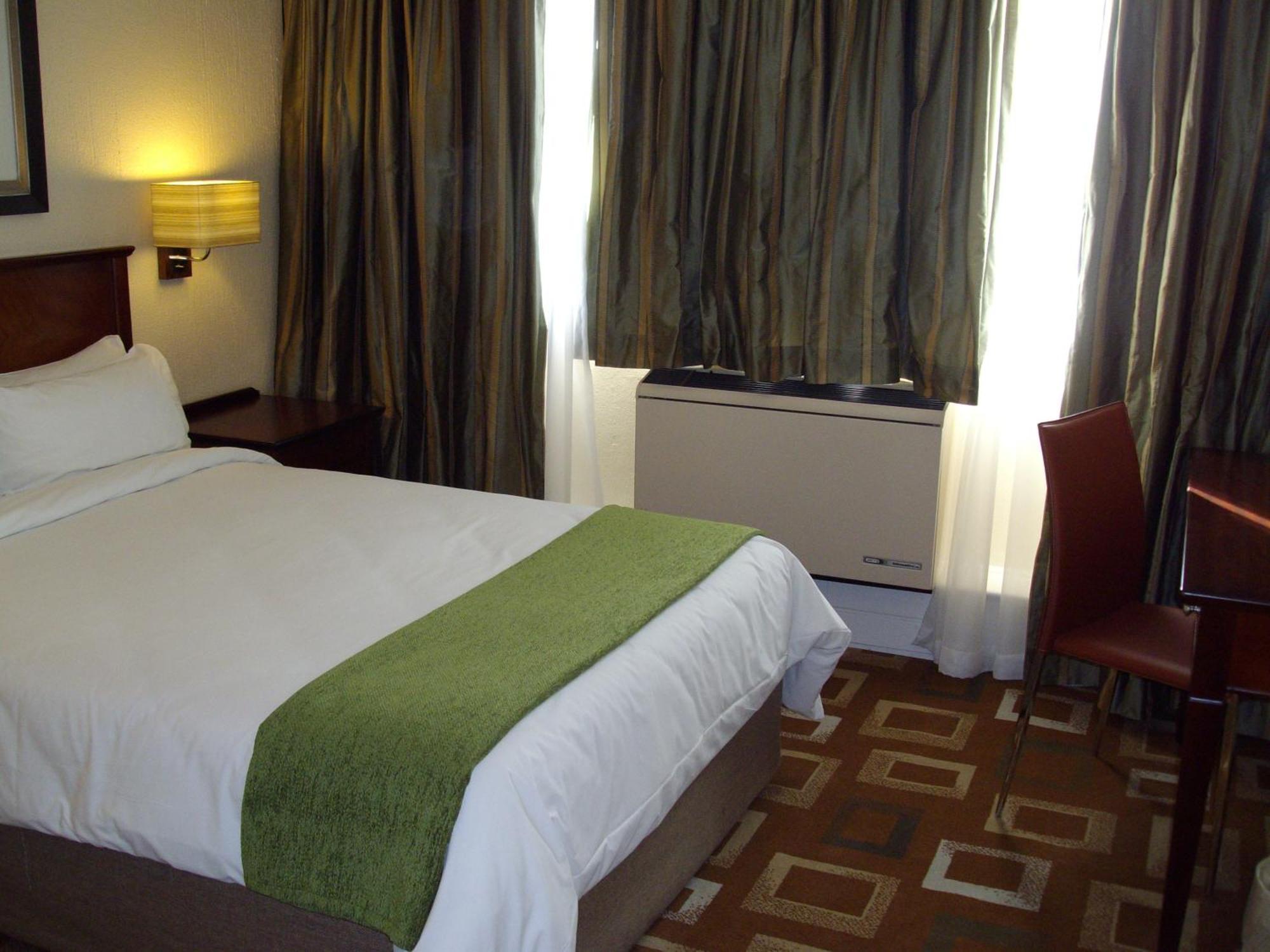 Garden Court Or Tambo International Airport Hotell Kempton Park Eksteriør bilde