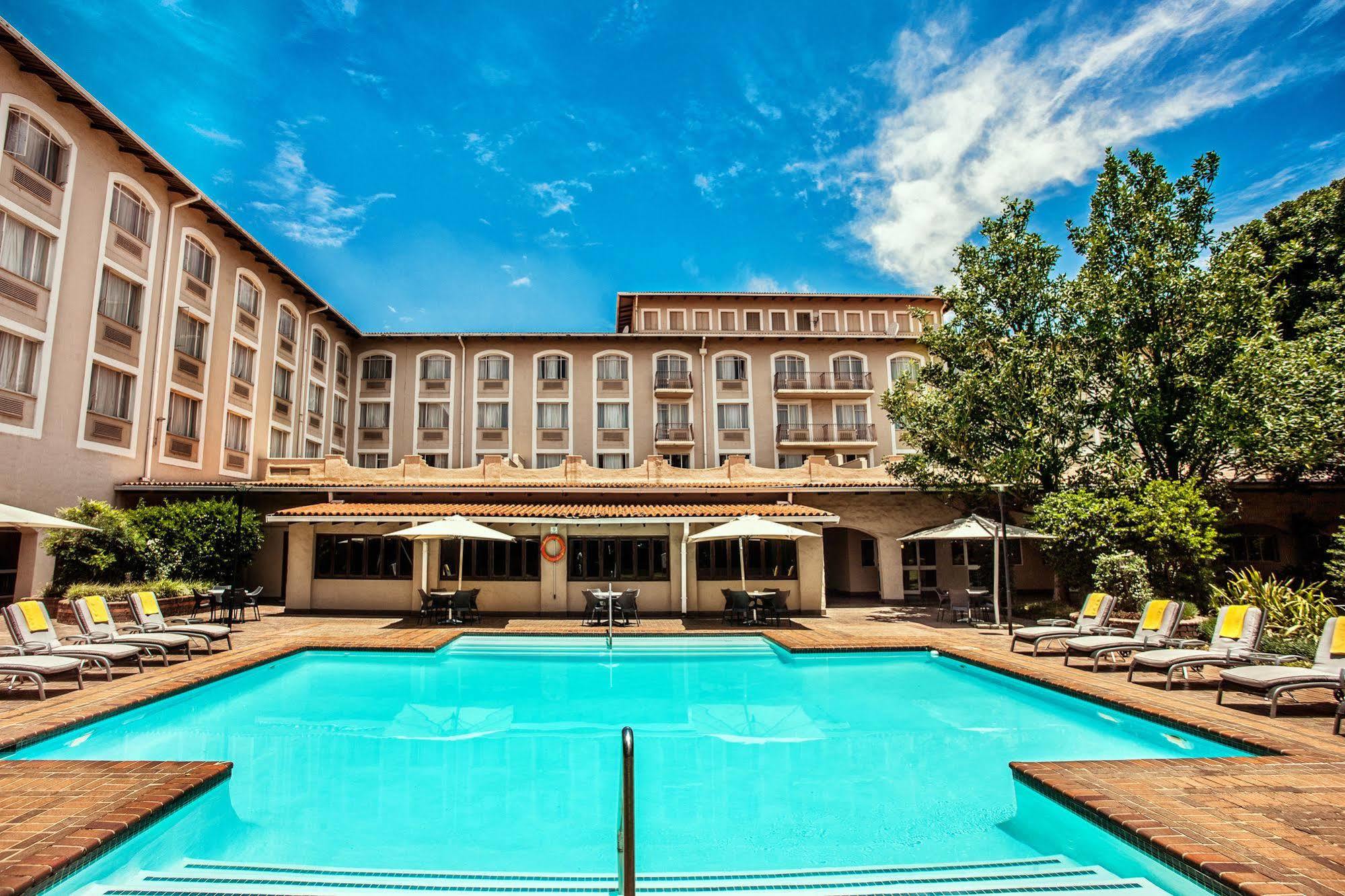 Garden Court Or Tambo International Airport Hotell Kempton Park Eksteriør bilde